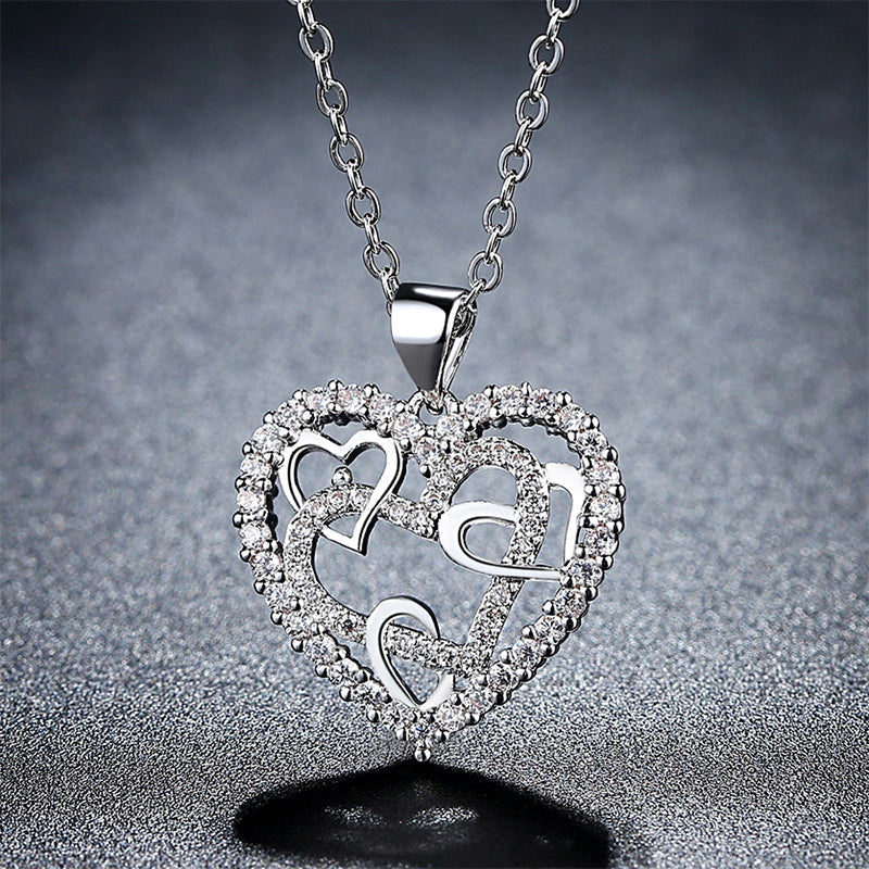 Collier cœurs entrelacés