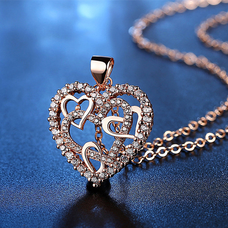 Collier cœurs entrelacés
