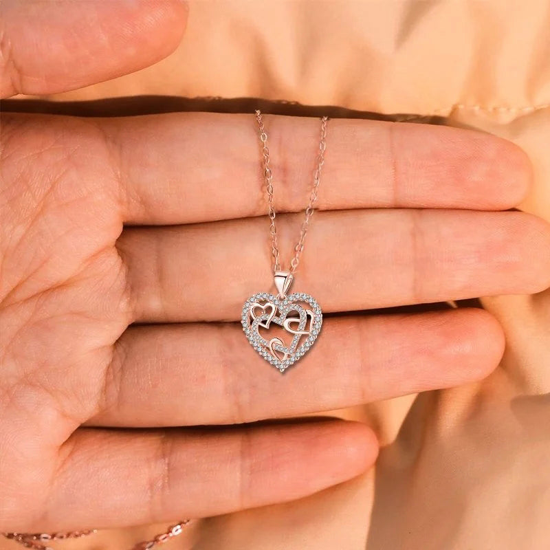 Collier cœurs entrelacés