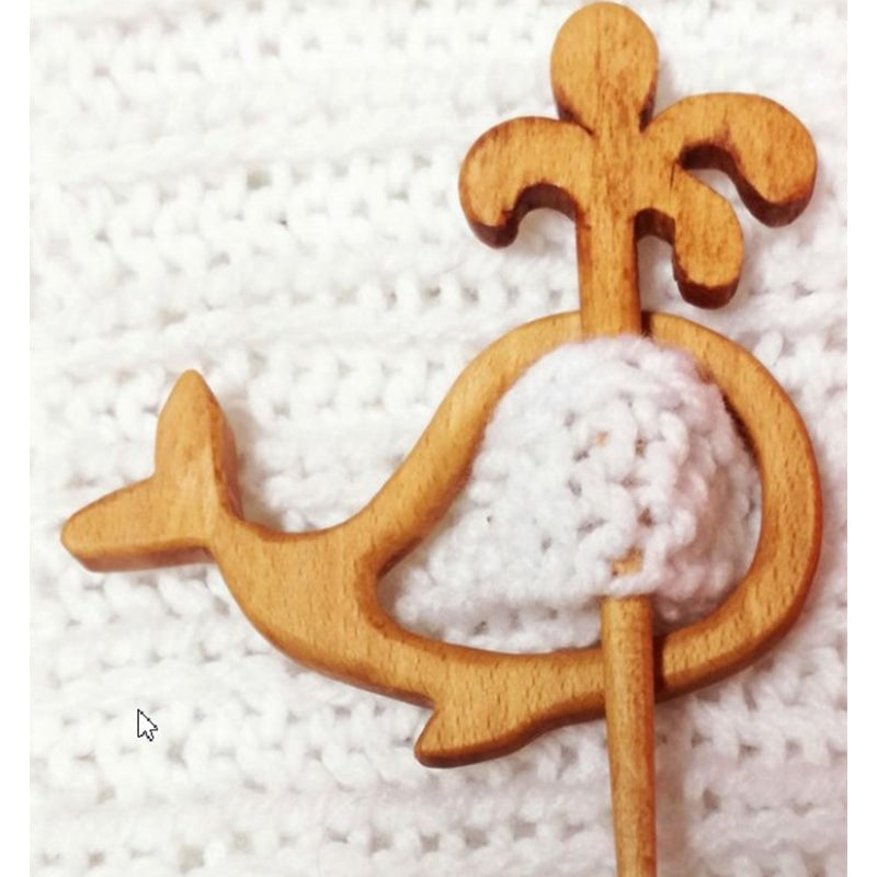 Broche en bois en forme d'animal