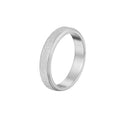 Bague élégante pour femme à la surface rayonnante