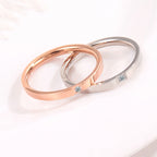 Bague pour femme minimaliste avec zircon