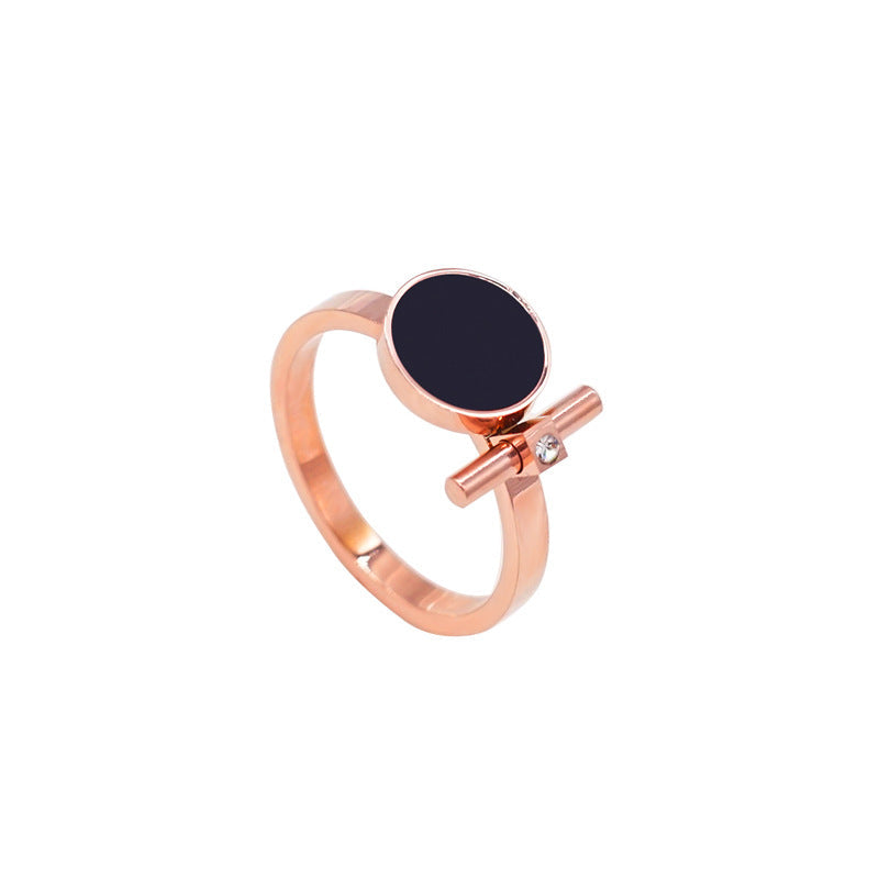 Bague pour femme design minimaliste avec élément noir
