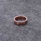 Bague moderne pour femme avec zircons étincelants