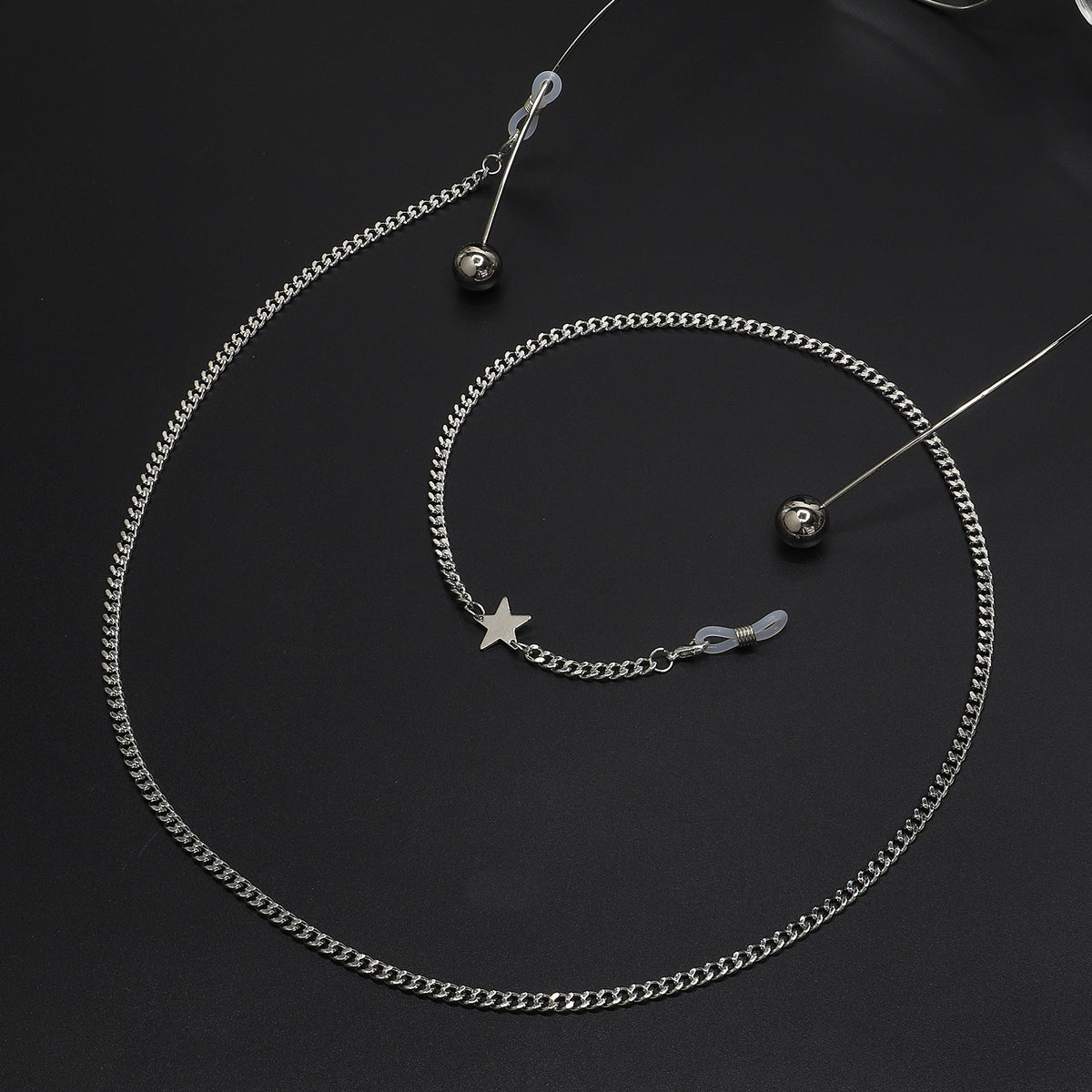 Chaîne de lunettes décorée d'étoiles