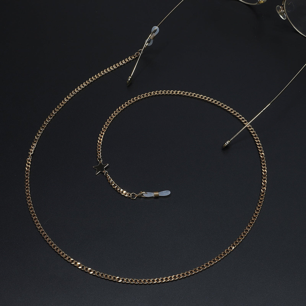 Chaîne de lunettes décorée d'étoiles