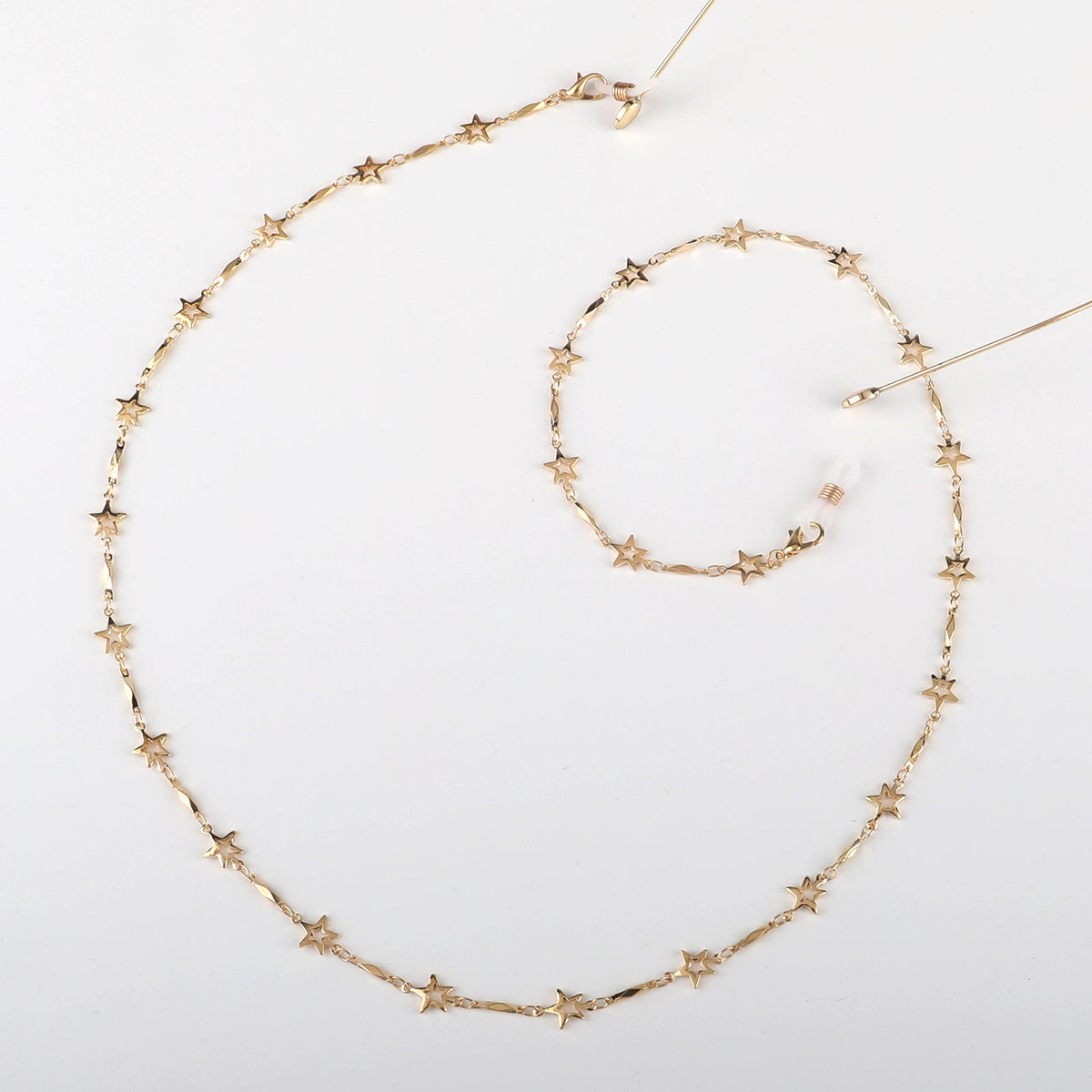 Chaîne de lunettes décorée d'étoiles