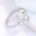 Bague ouverte pour femme avec cœur scintillant