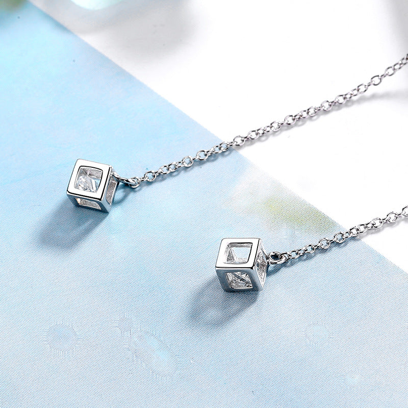 Boucles d'oreilles pour femme pendentif carré et zircon