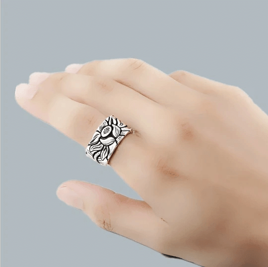 Bague motif lotus pensées positives