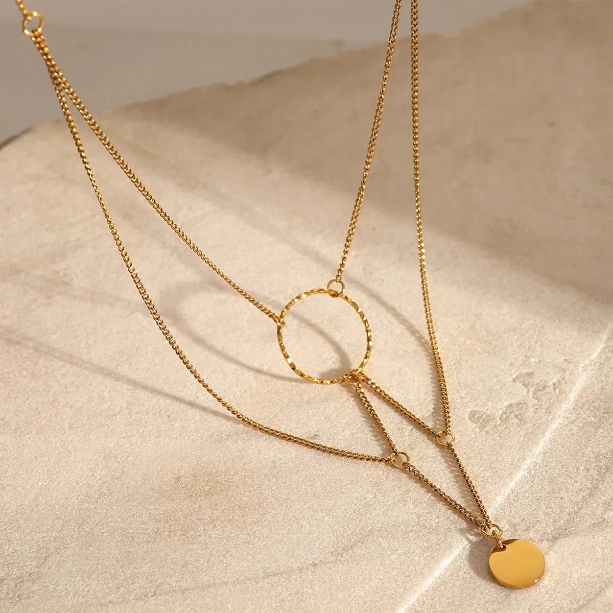 Collier superposé constellation délicat plaqué or 18k