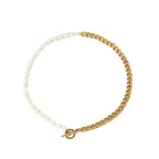 Collier ras-du-cou perles et chaîne cubaine en or 18k