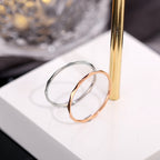 Bague élégante pour femme au design facetté