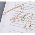 Collier à chaînes superposées et pendentifs