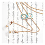 Collier à chaînes superposées et pendentifs