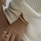 Bague élégante et tendance pour femme au design tressé