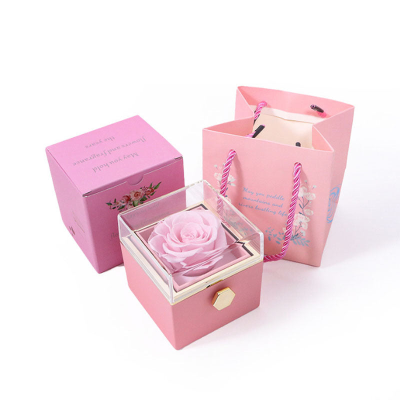 Boîte à bijoux Rose Éternelle avec collier