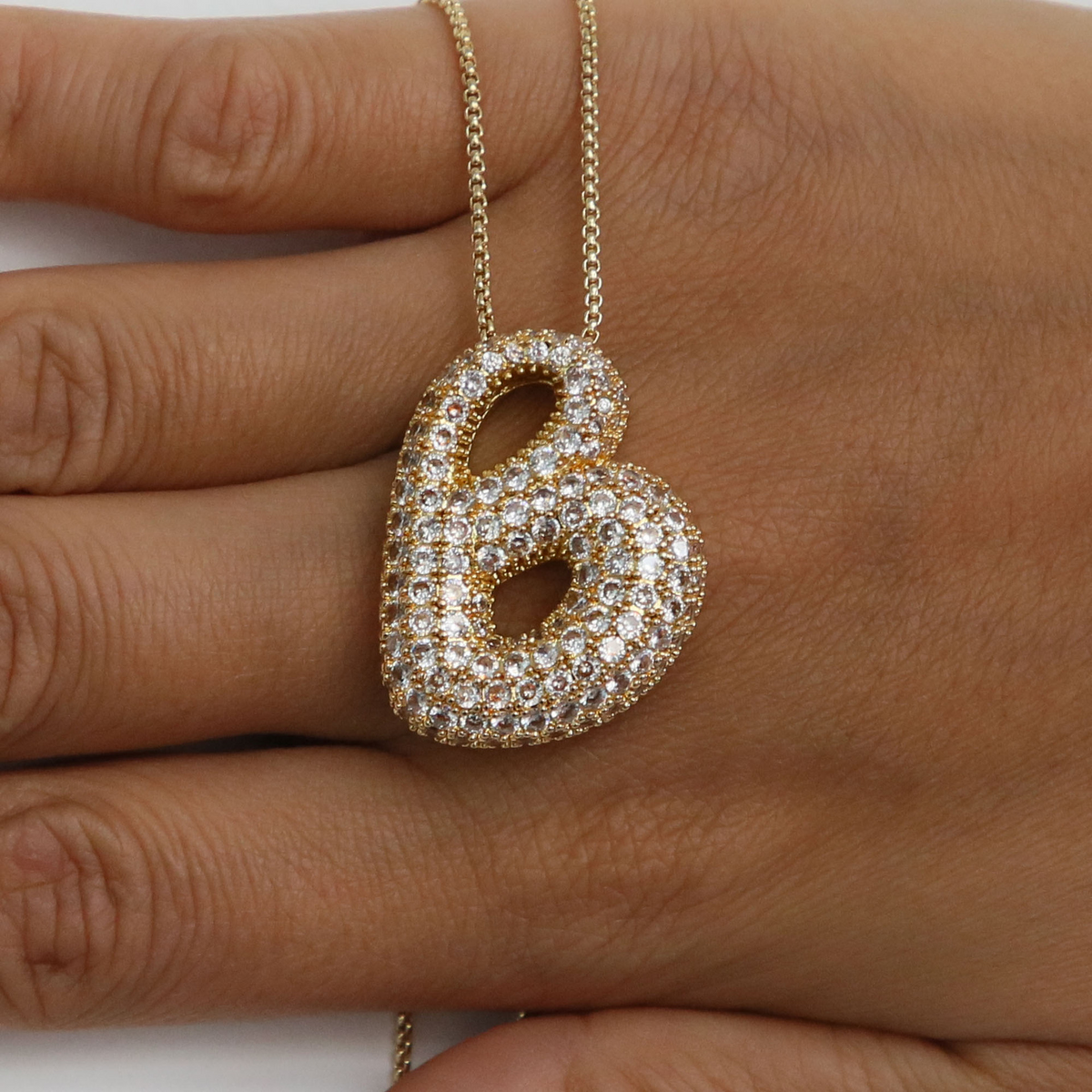 Collier initiale chunky bubble à strass