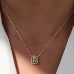 Collier initiale diamant