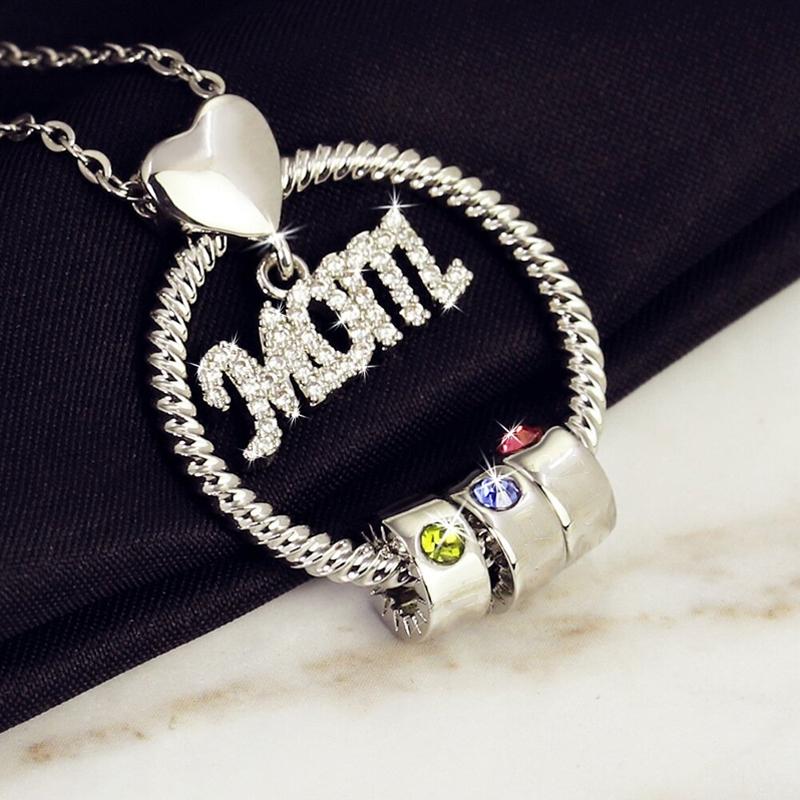 Collier pierre de naissance pour maman