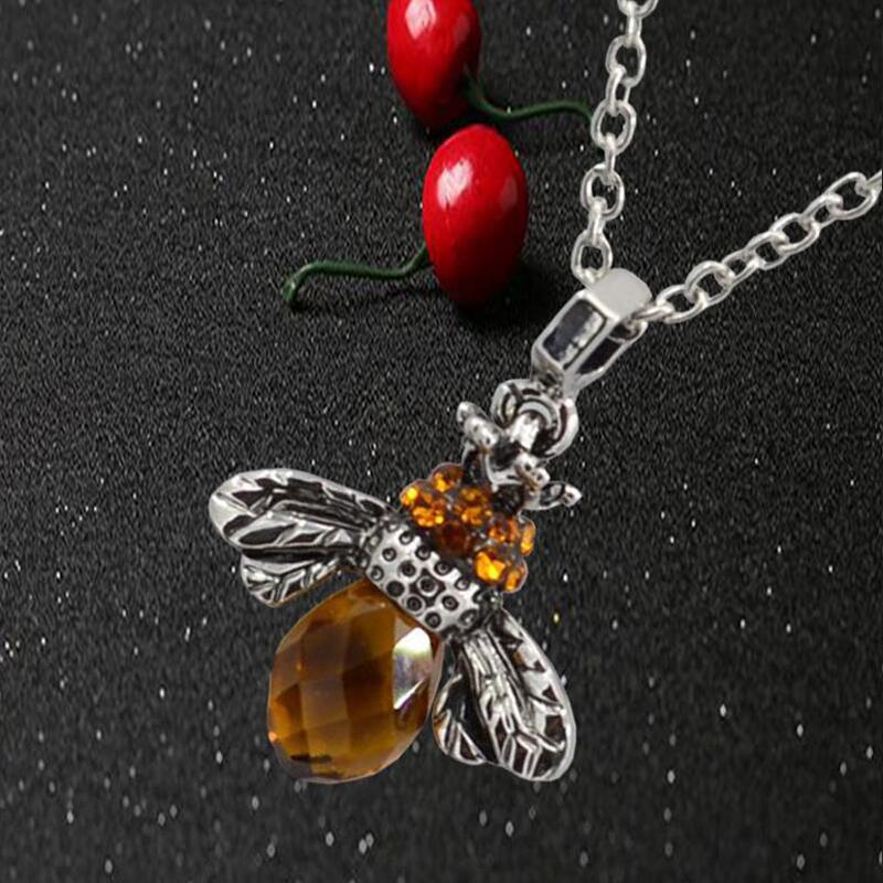 Collier « Dancing Bee »