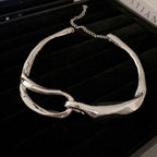 Collier à breloque fluide