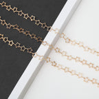 Chaîne de lunettes décorée d'étoiles