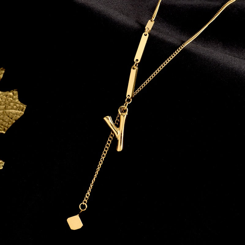 Collier initiale charmant