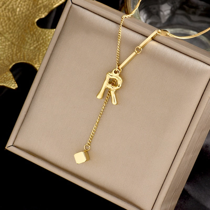Collier initiale charmant