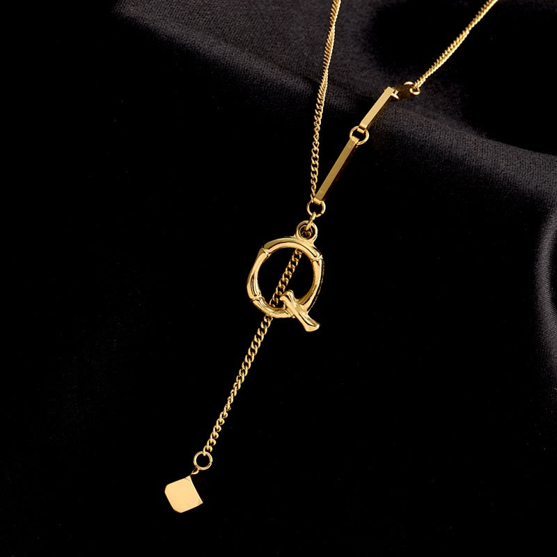 Collier initiale charmant