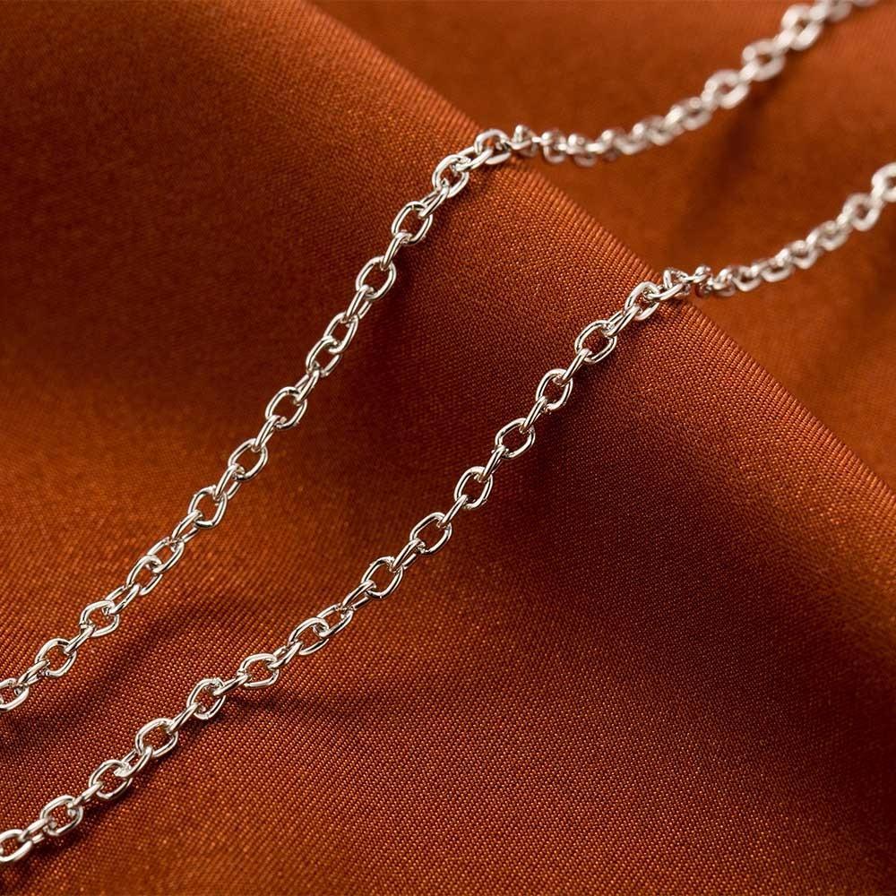 Collier long avec pendentif flocon de neige en strass