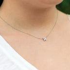 Collier minimaliste avec initiale