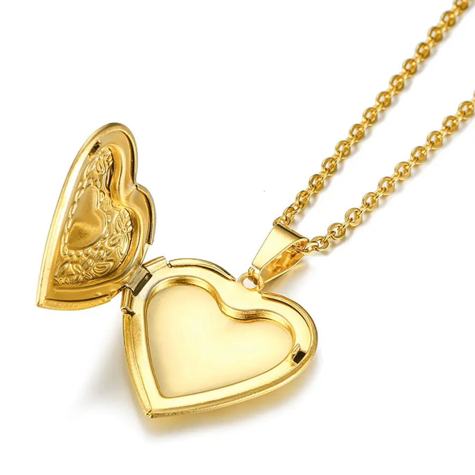 Collier élégant à pendentif