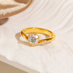 Bague solitaire élégante en forme de cœur pour femme