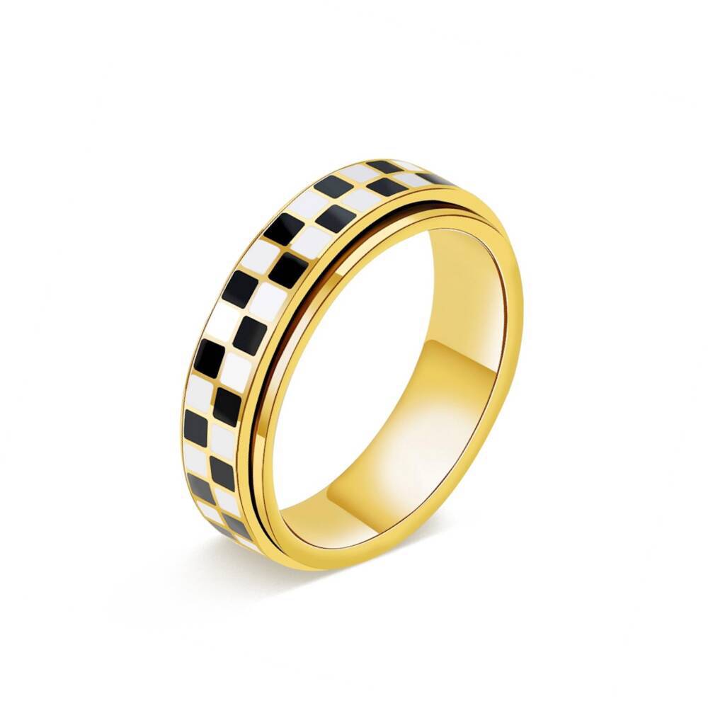 Bague pour homme à motif damier noir et blanc et détails dorés