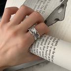 Bague pour femme au design texturé organique