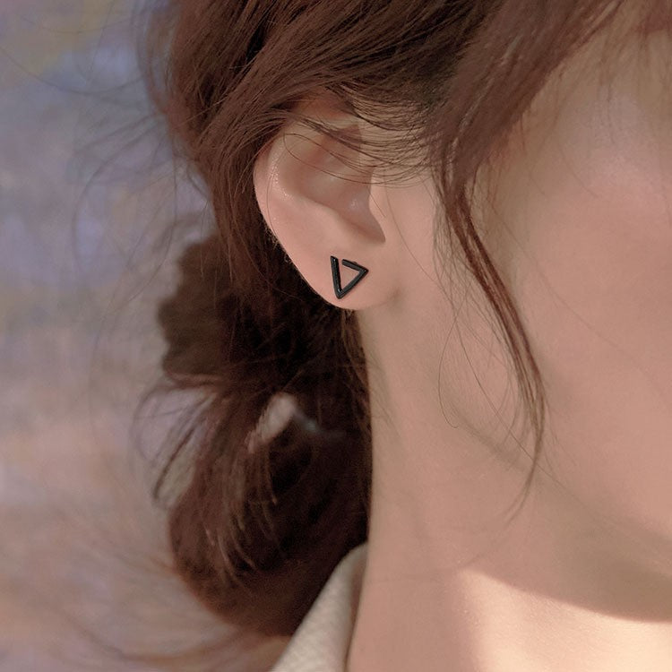 Clous d'oreilles géométriques pour femme