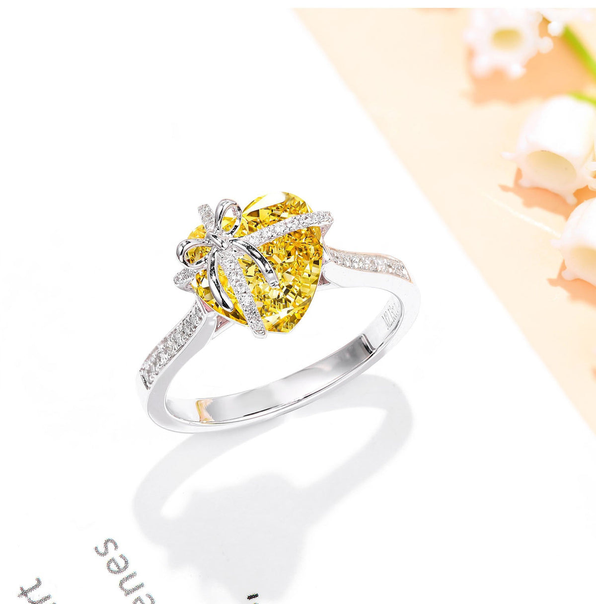 Bague pour femme avec cœur étincelant et zircone