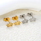 Clous d'oreilles pour femme motif couronne royale