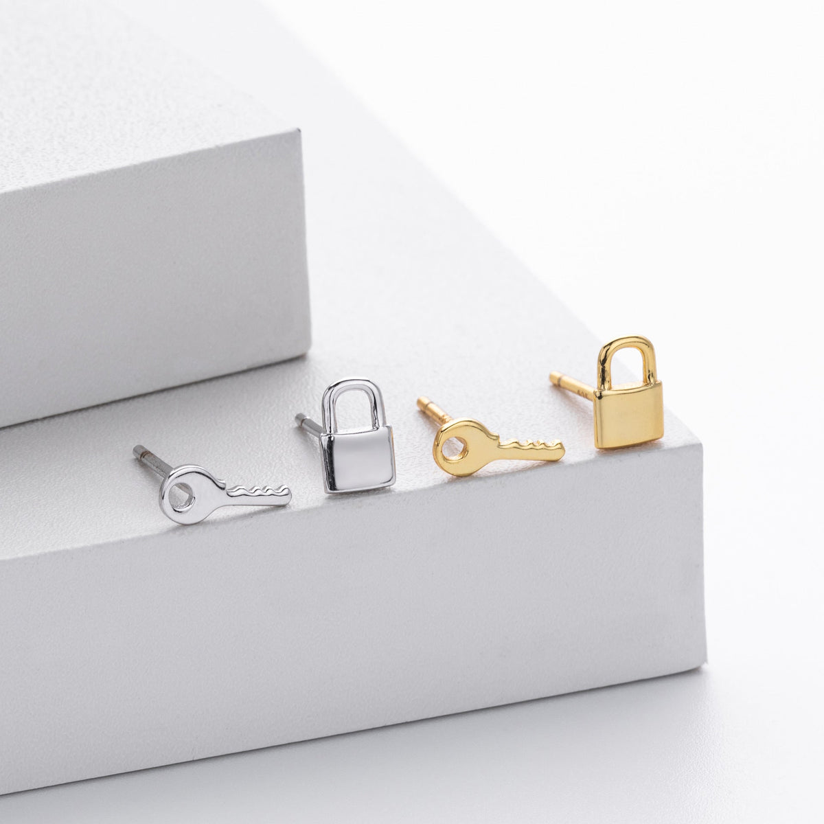 Boucles d'oreilles clé et cadenas pour femme