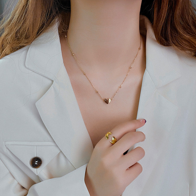 Collier avec pendentif cœur et chaîne délicate pour femme