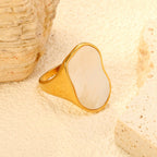 Bague pour femme avec incrustation de coquillage