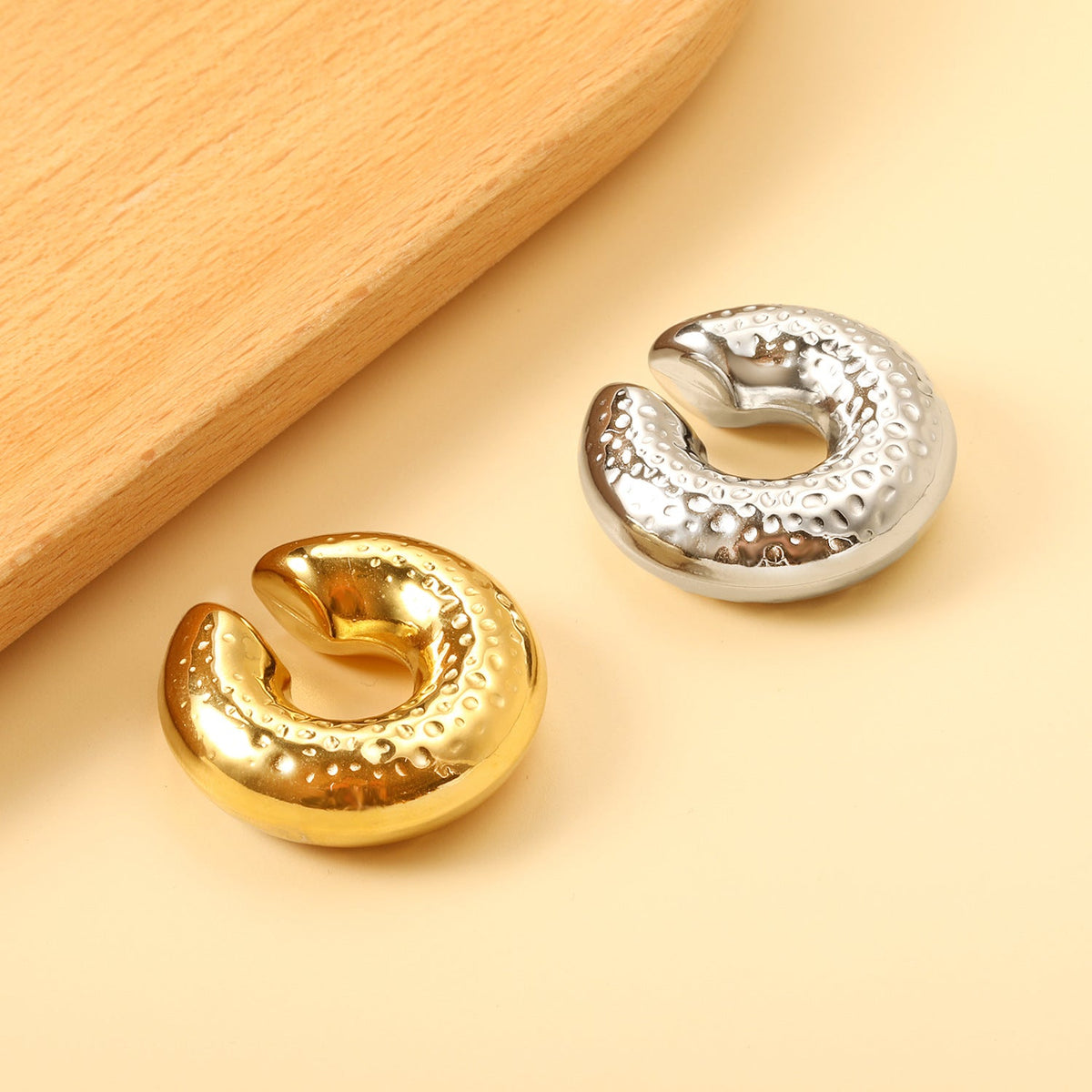 Boucles d'oreilles puces brillantes en acier inoxydable