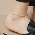 Chaîne de cheville tendance pour femme avec éléments forgés