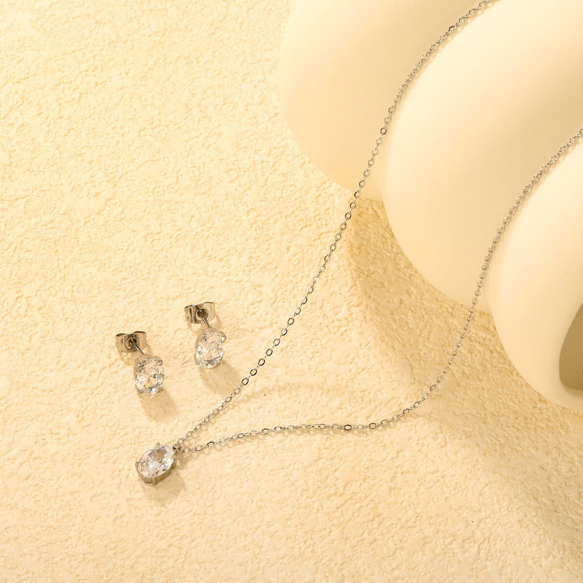 Parure de bijoux pour femme avec pendentif zircone et boucles d'oreilles