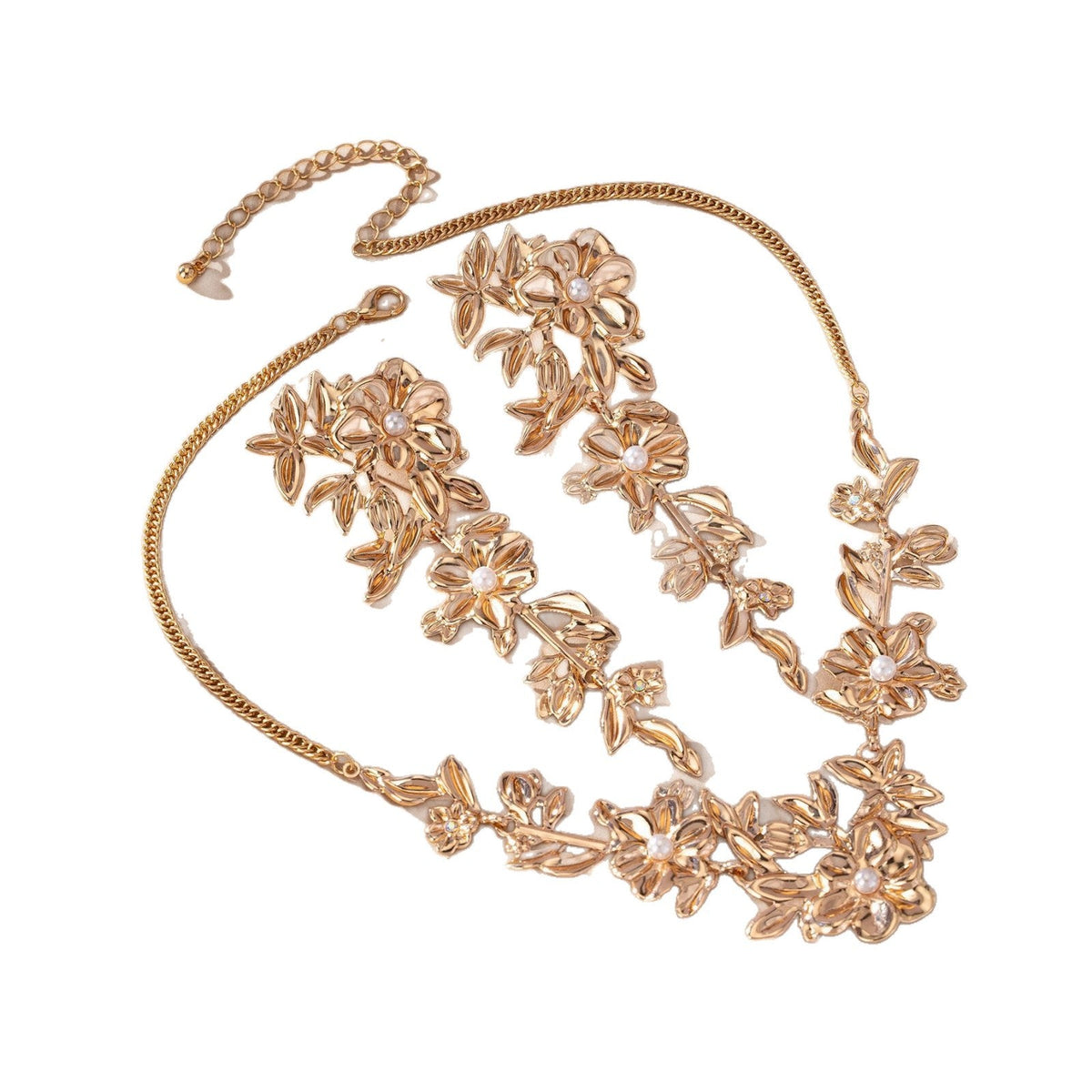 Parure de bijoux pour femme avec ornements floraux et perles