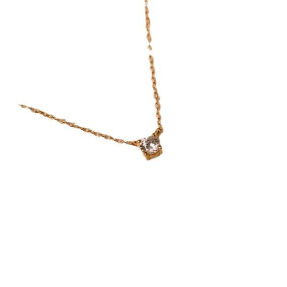 Collier pour femme avec pendentif zircone étincelant et chaîne délicate