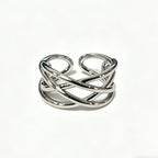 Bague moderne pour femme design ondulé