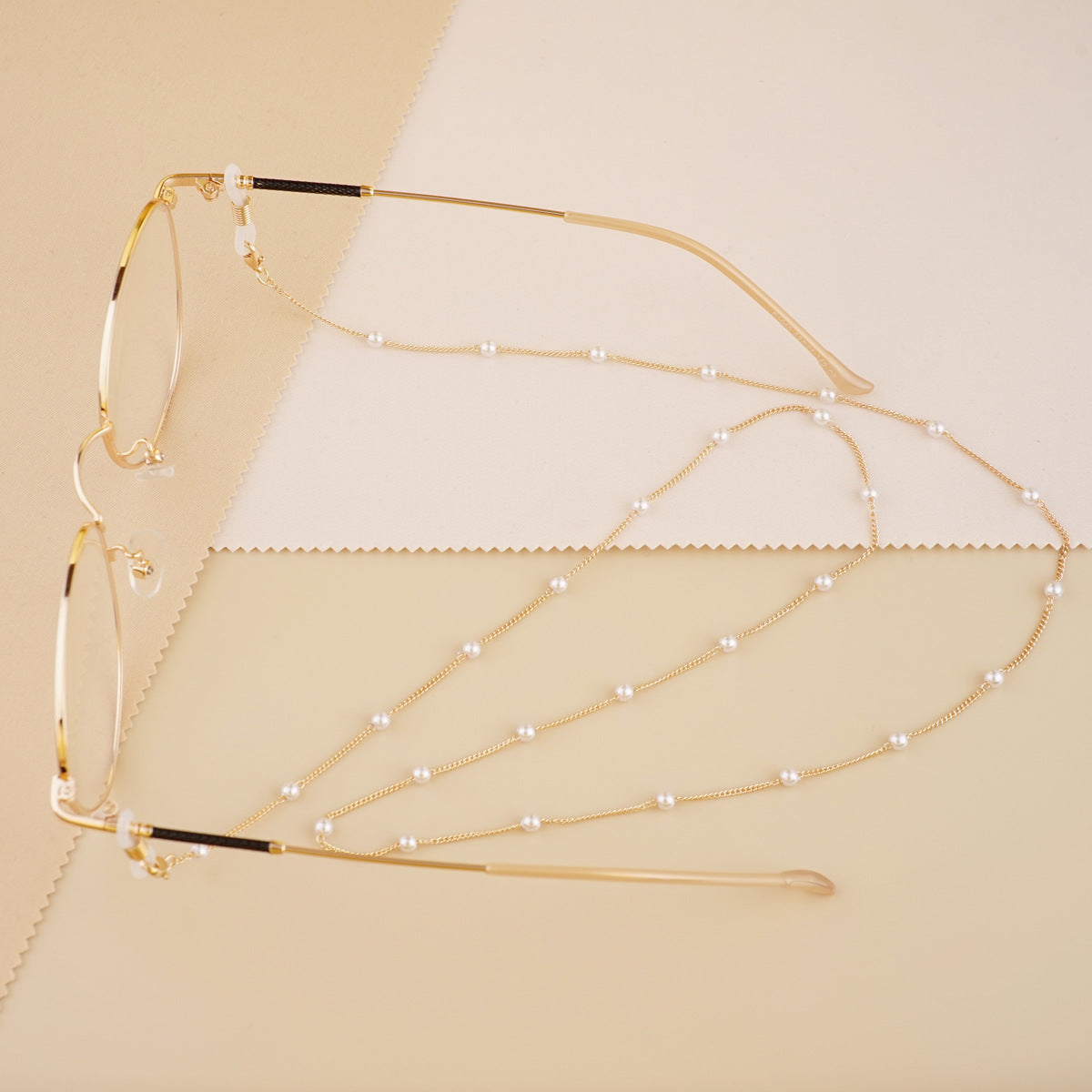 Chaîne de lunettes avec perles