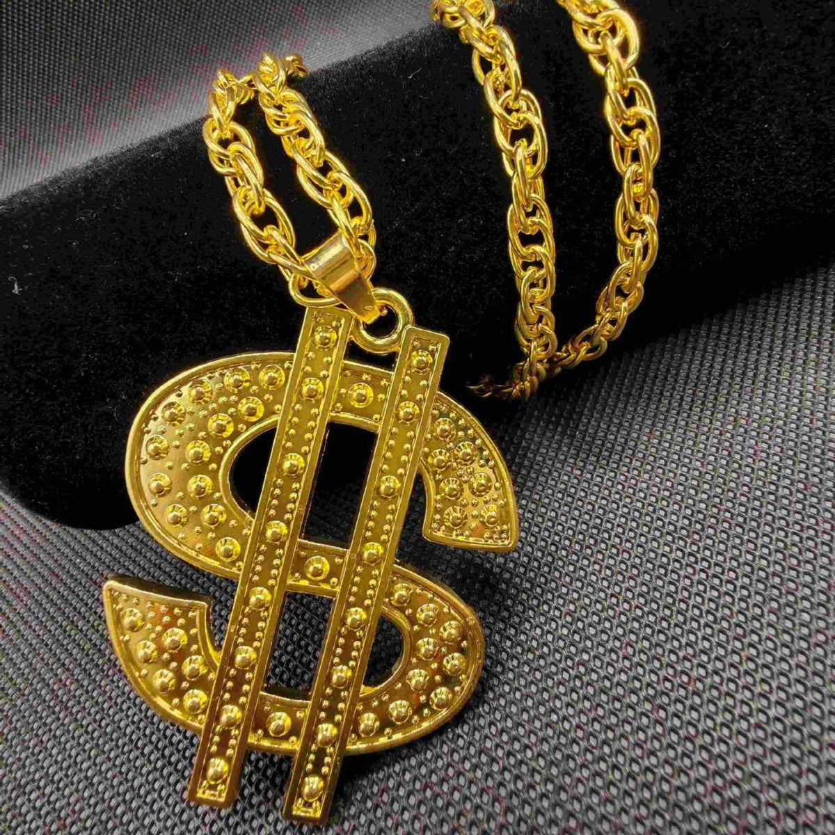 Collier statement signe dollar
